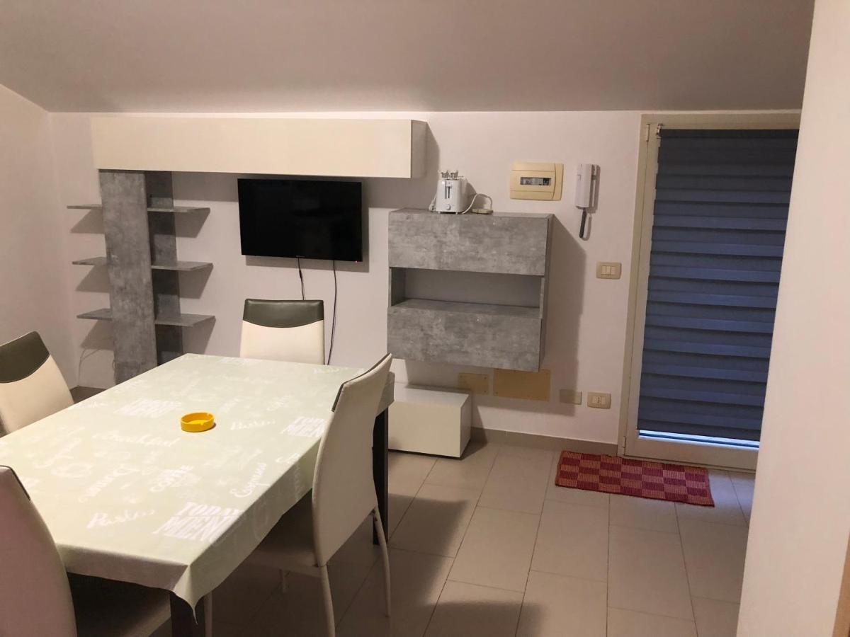 Mansarda Mentana Due Apartment Vittoria Exterior foto